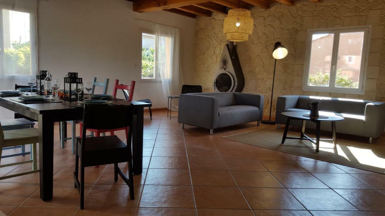 Maison Les Pins Aigues-Mortes Exterior foto