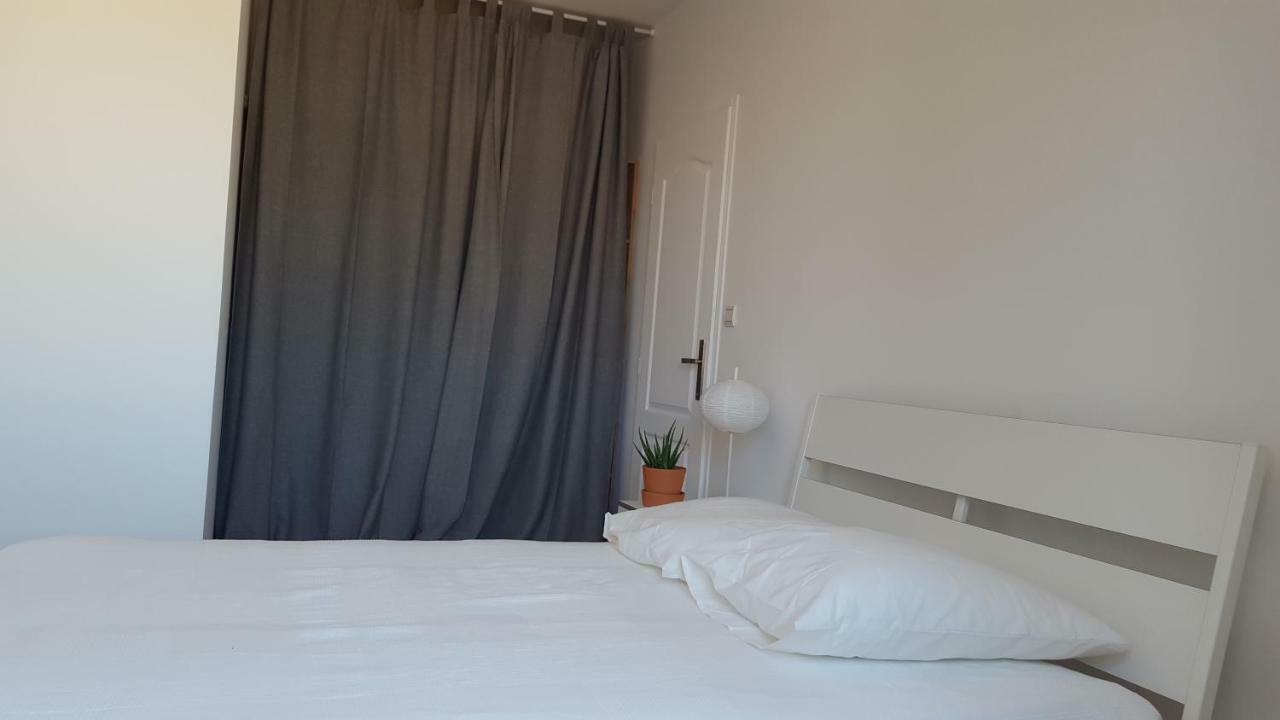Maison Les Pins Aigues-Mortes Exterior foto
